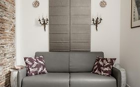 L'8Boutique Via Piella